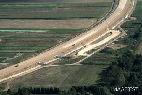 Construction dune voie rapide (Saint-Clément)